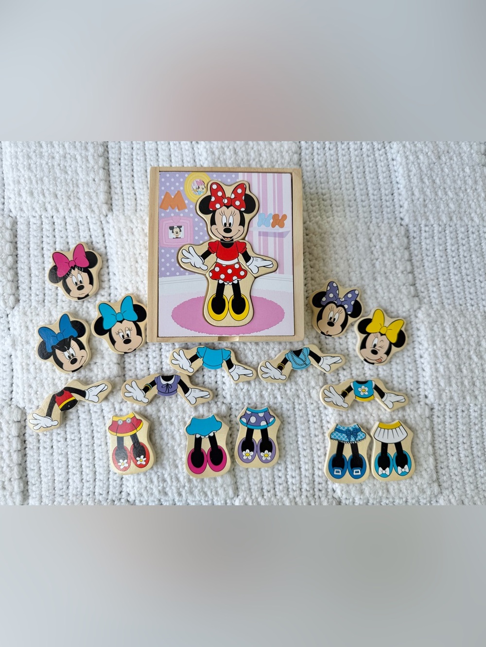 Melissa & Doug Disney Minnie Mouse Wooden Mix & Match Dress-Up Puzzle